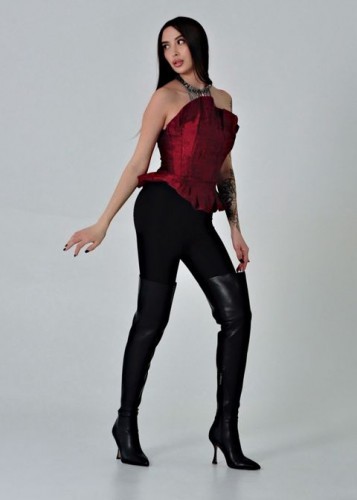 Вика, Г. Хороль